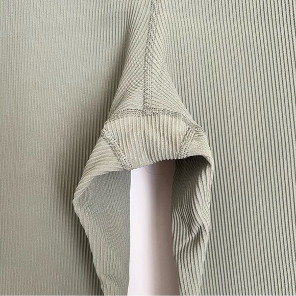 NWOT Athleta Elation Rib Crop Flare Size Plus 1X Eucalyptus Olive Leggings Pants - Picture 5 of 10
